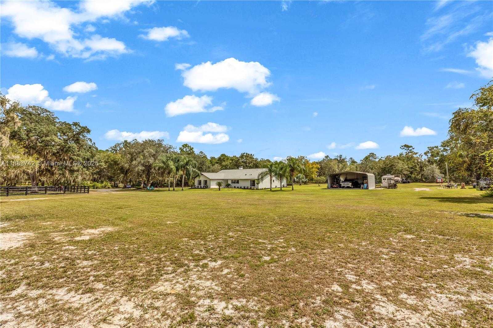 Small Image of 209 NORTH OAKAPPLE TRAIL, Other City - In The State Of Florida Number 45