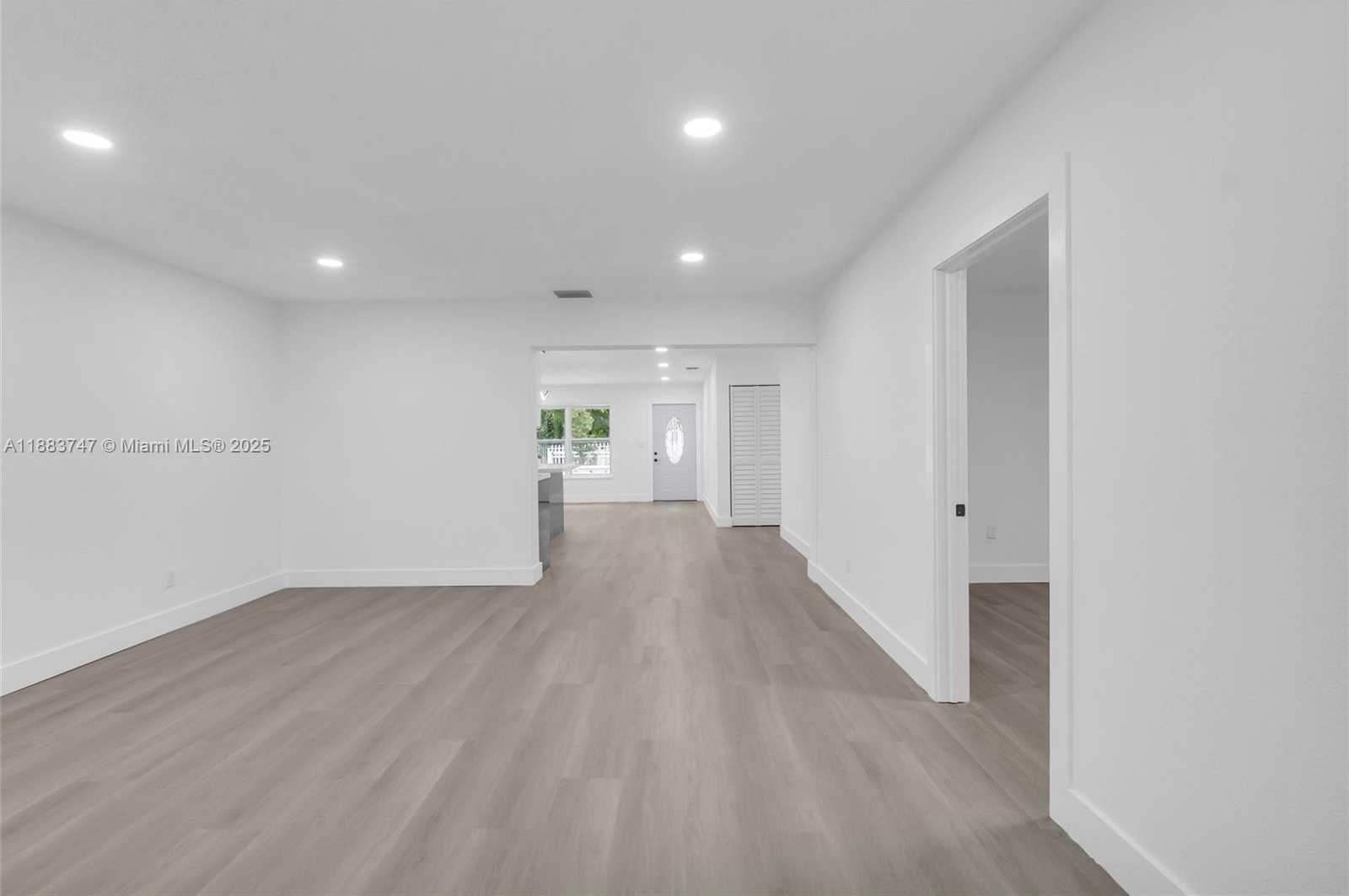 Small Image of 17130 NORTH WEST 51ST PL, Miami Gardens Number 11
