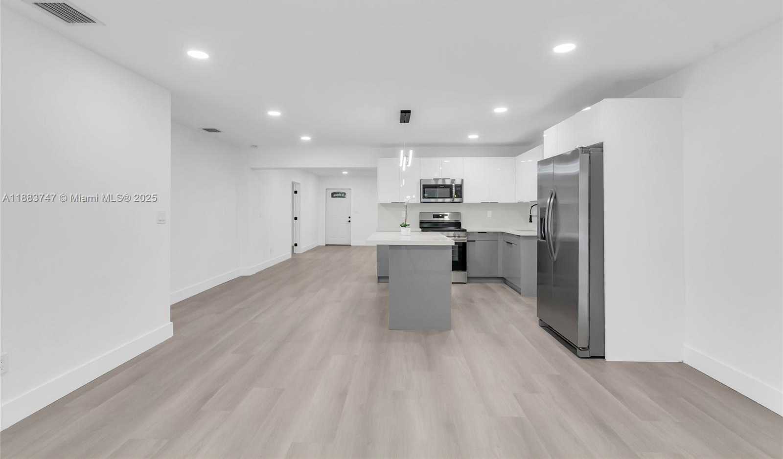 Small Image of 17130 NORTH WEST 51ST PL, Miami Gardens Number 16