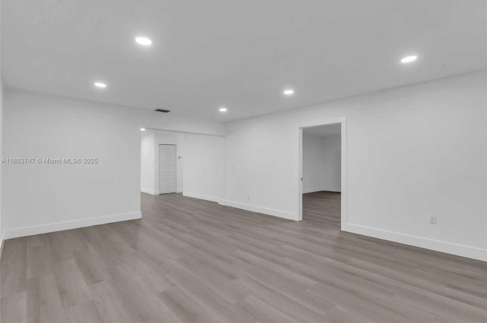 Small Image of 17130 NORTH WEST 51ST PL, Miami Gardens Number 26