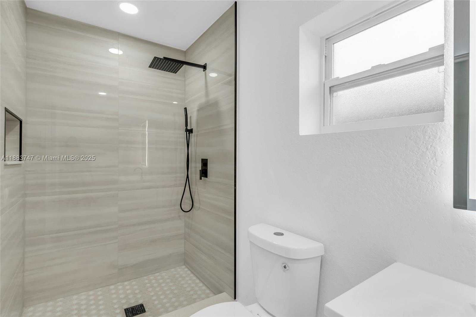 Small Image of 17130 NORTH WEST 51ST PL, Miami Gardens Number 33