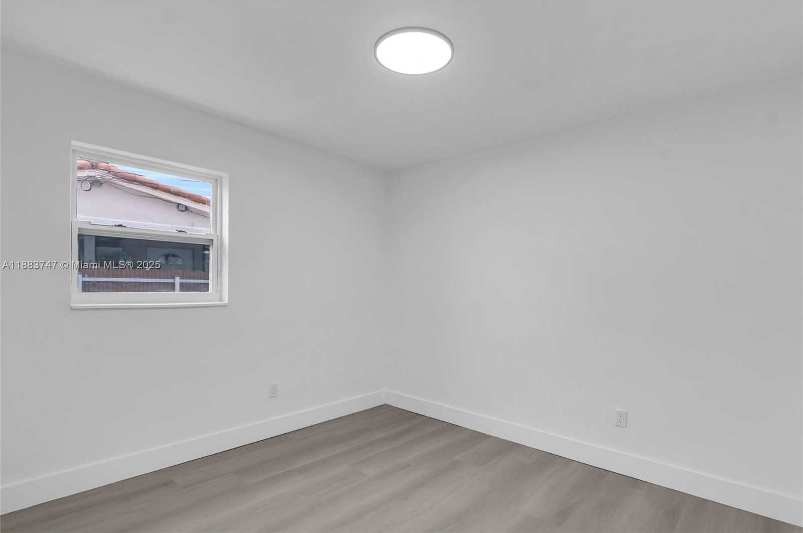 Small Image of 17130 NORTH WEST 51ST PL, Miami Gardens Number 34