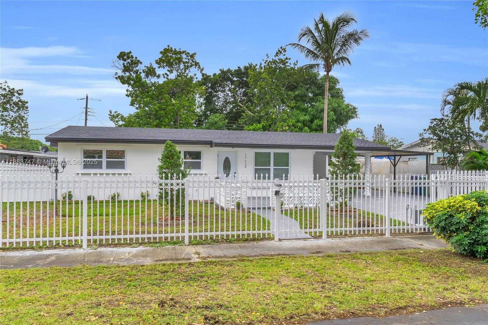 Small Image of 17130 NORTH WEST 51ST PL, Miami Gardens Number 4