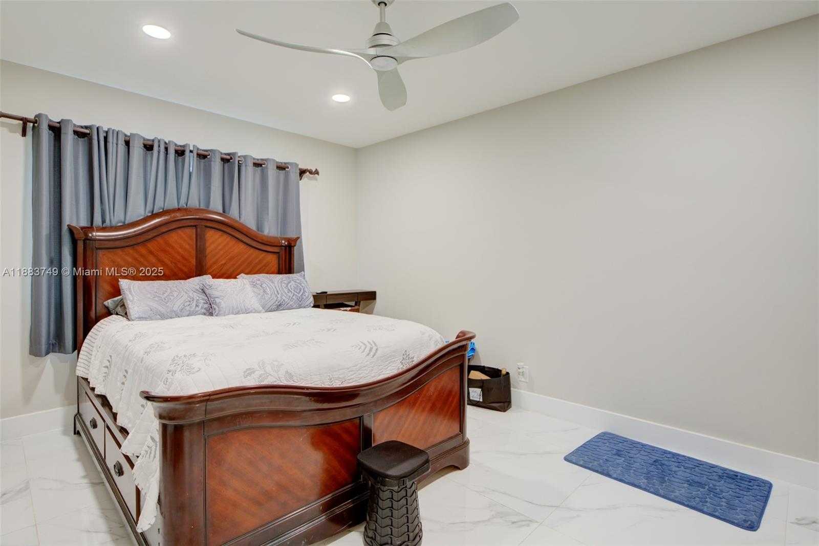 Small Image of 11490 WEST BISCAYNE CANAL RD, Miami Number 26