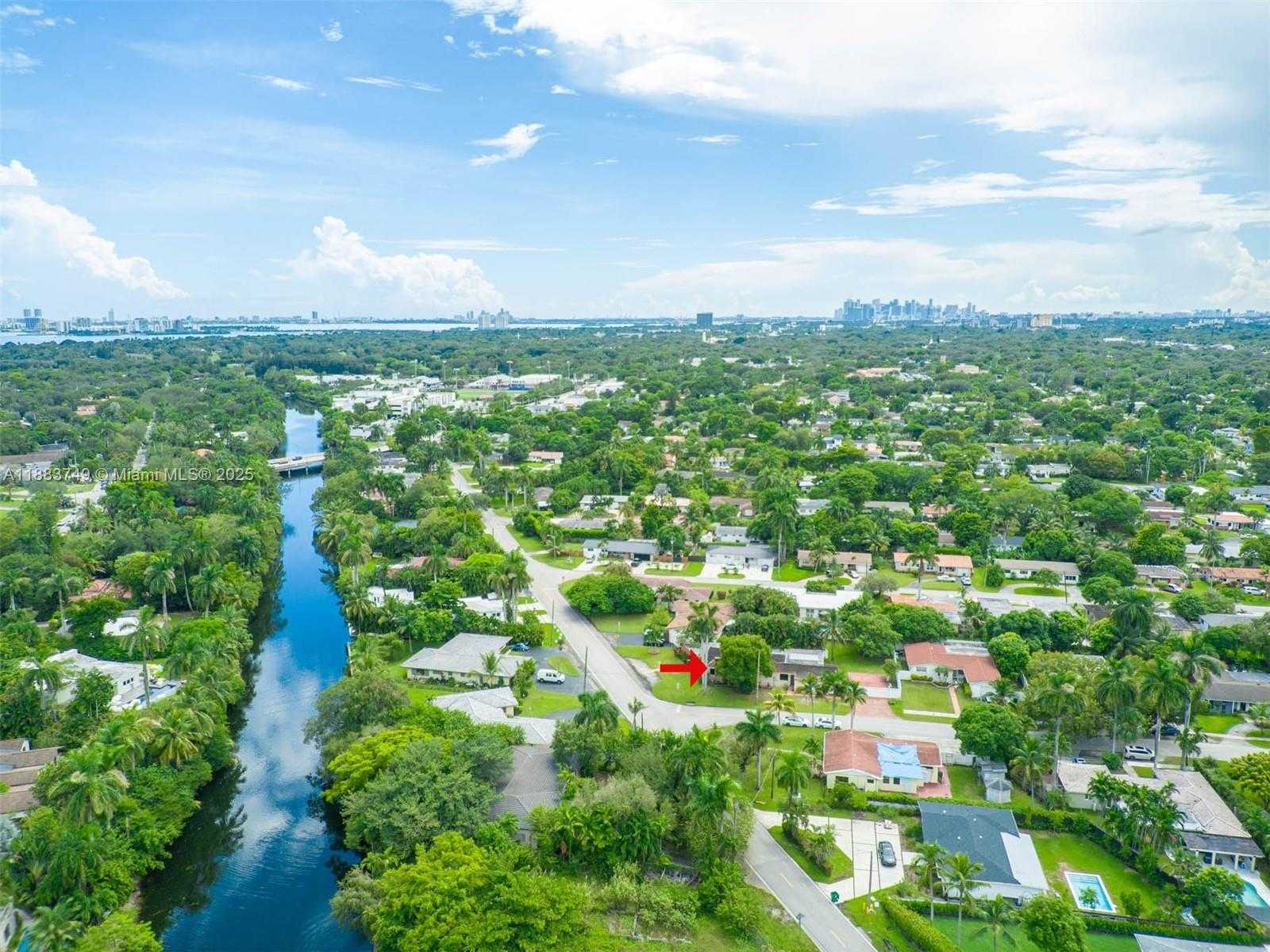 Small Image of 11490 WEST BISCAYNE CANAL RD, Miami Number 39