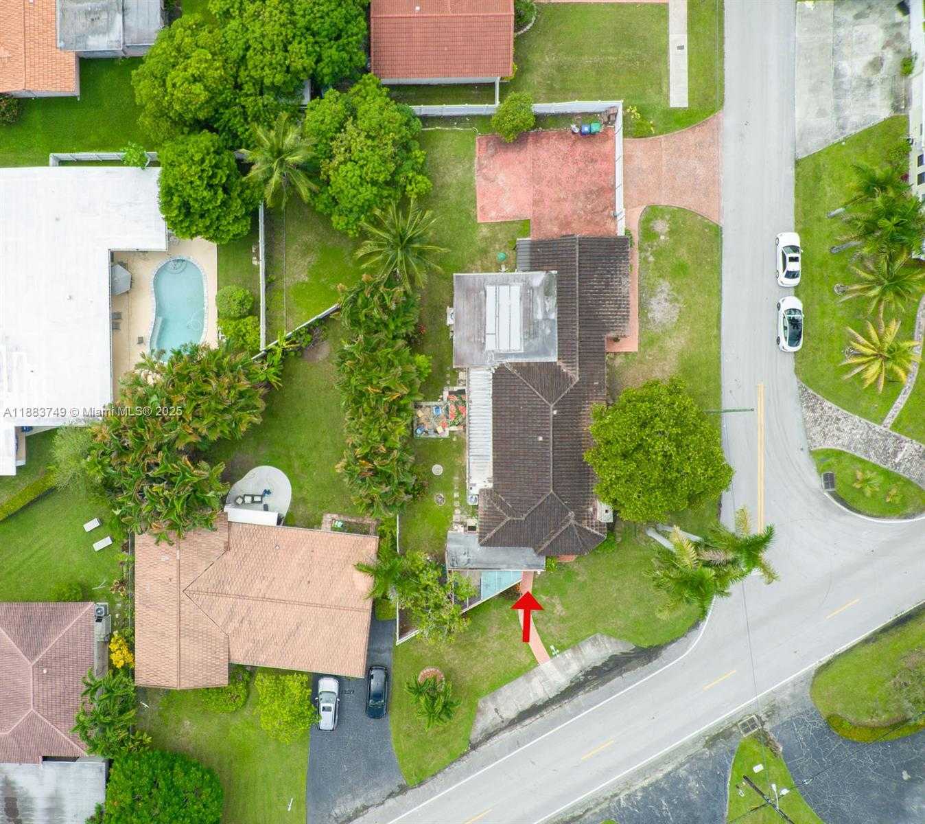 Small Image of 11490 WEST BISCAYNE CANAL RD, Miami Number 7