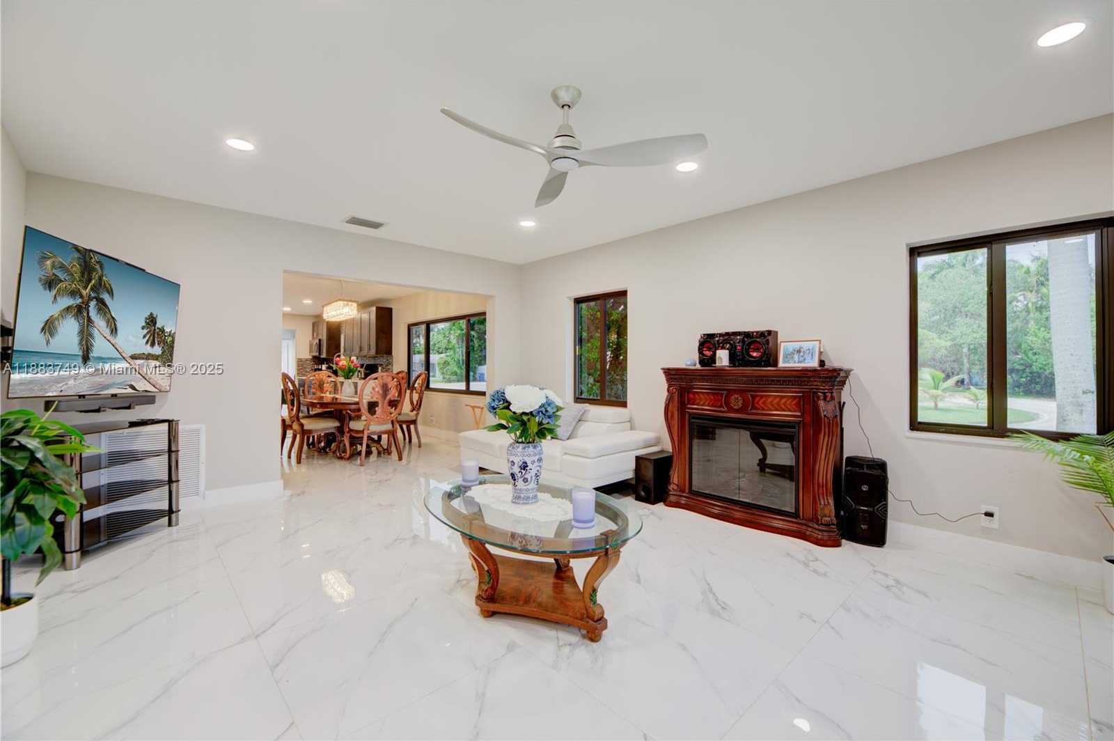 Small Image of 11490 WEST BISCAYNE CANAL RD, Miami Number 9