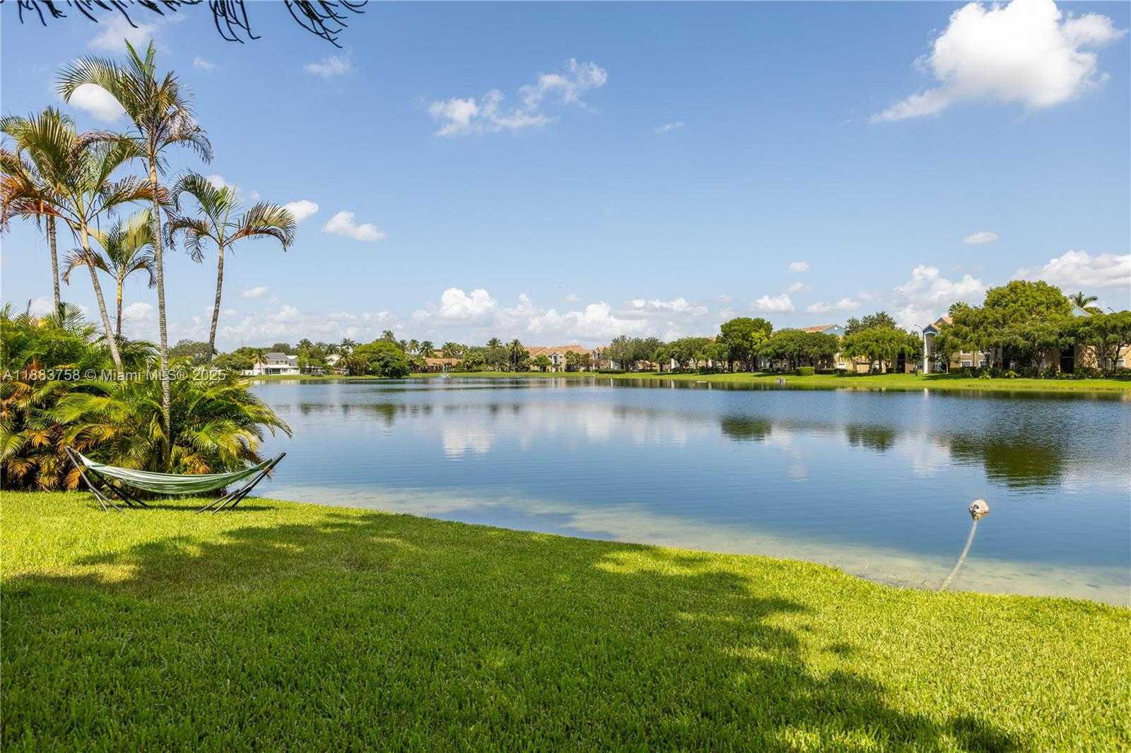Small Image of 10931 SOUTH WEST 10TH PL, Davie Number 15
