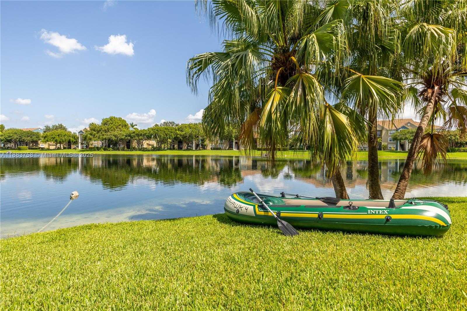 Small Image of 10931 SOUTH WEST 10TH PL, Davie Number 17