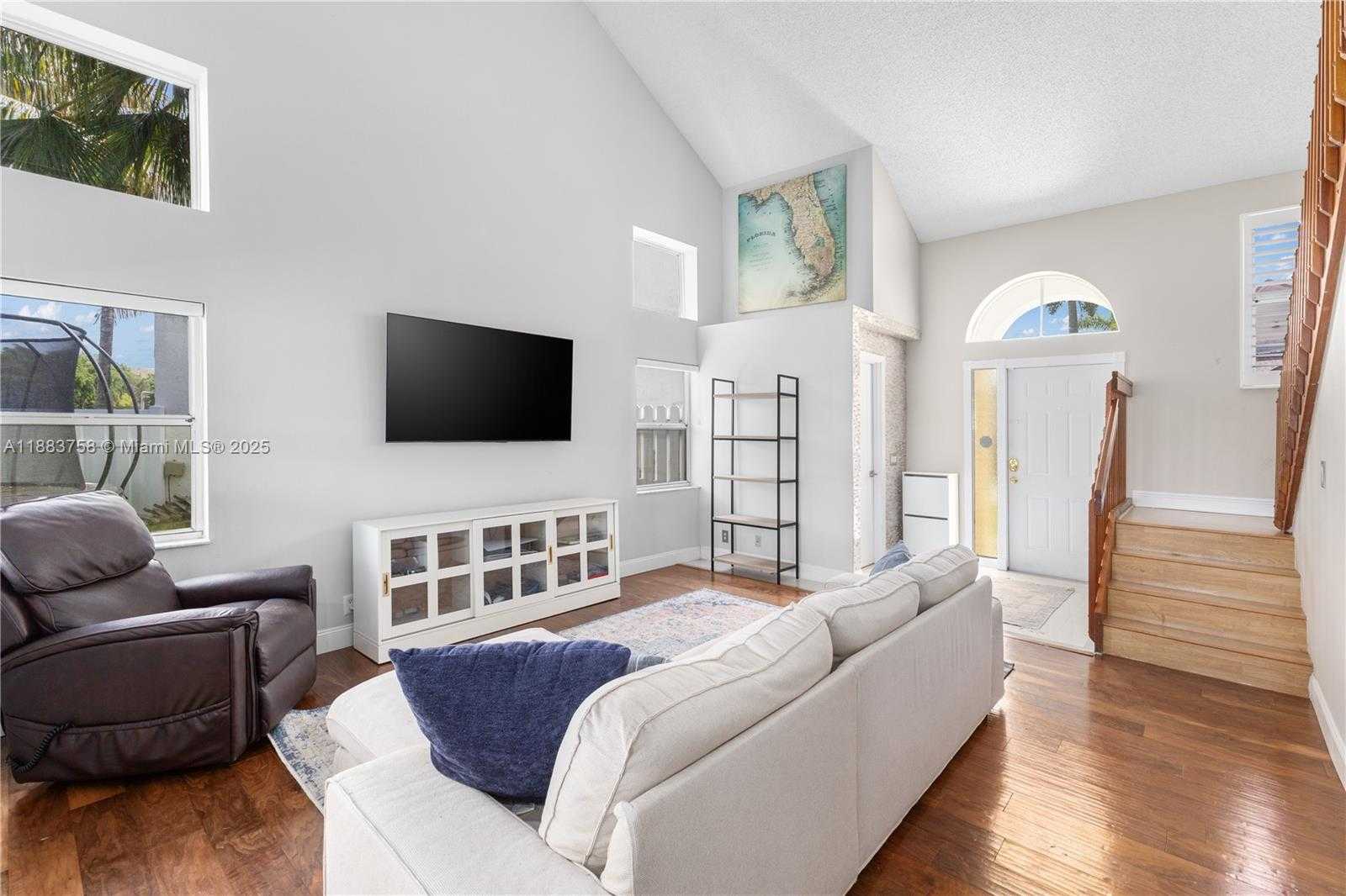 Small Image of 10931 SOUTH WEST 10TH PL, Davie Number 21