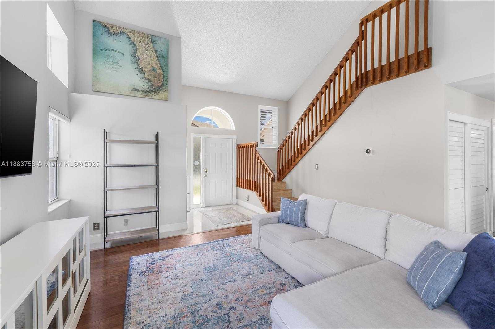 Small Image of 10931 SOUTH WEST 10TH PL, Davie Number 23