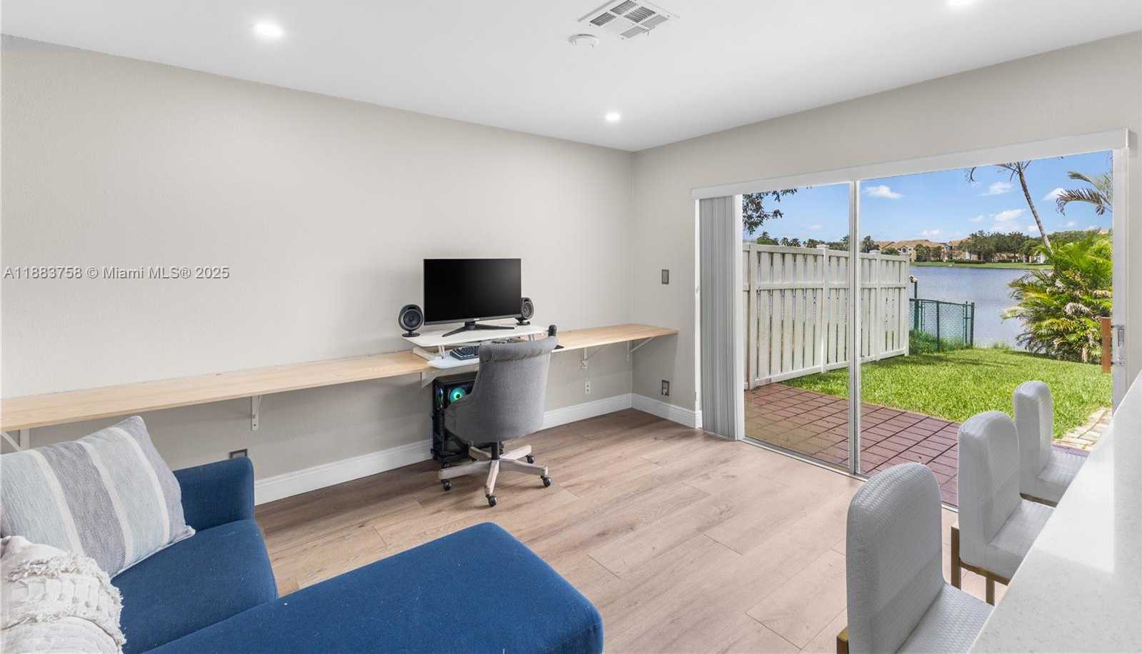 Small Image of 10931 SOUTH WEST 10TH PL, Davie Number 27