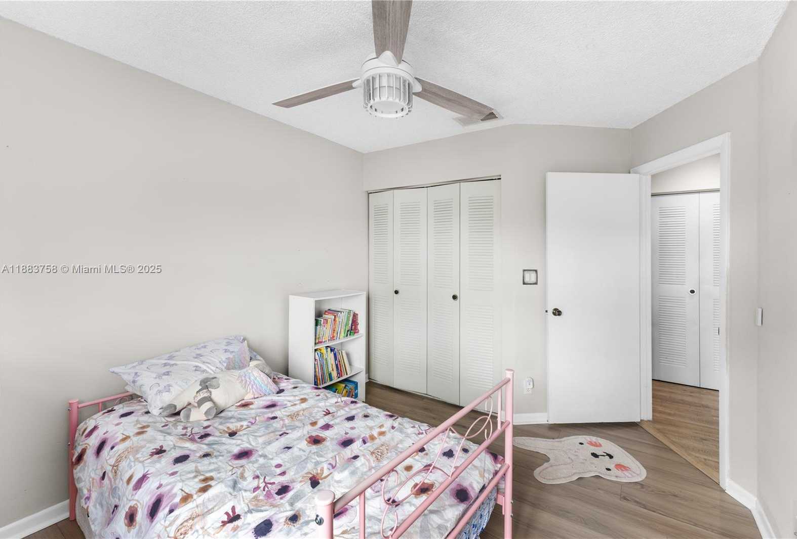 Small Image of 10931 SOUTH WEST 10TH PL, Davie Number 34
