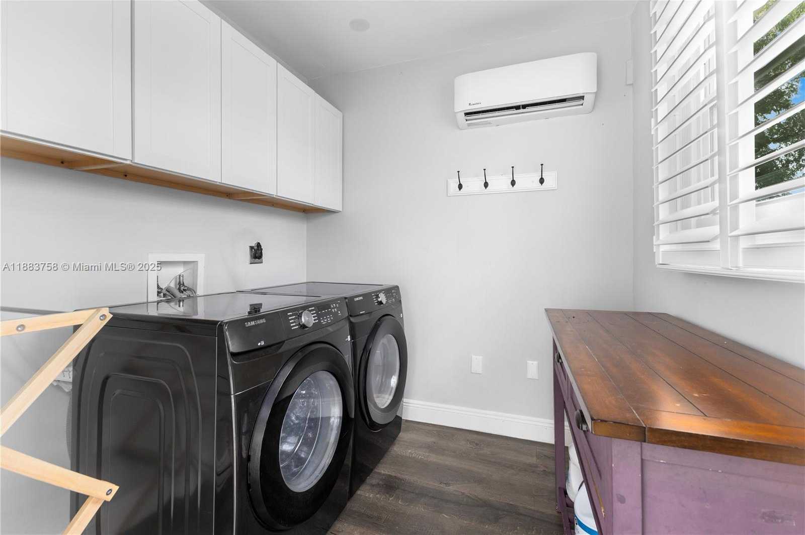 Small Image of 10931 SOUTH WEST 10TH PL, Davie Number 43