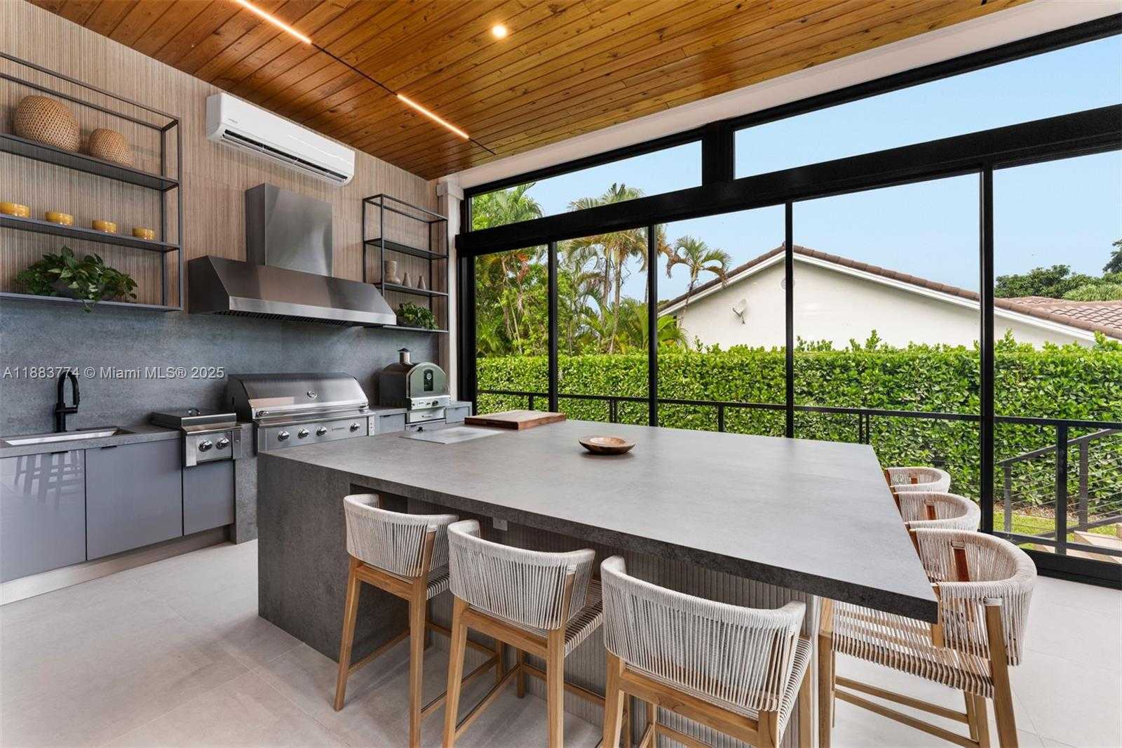 Small Image of 13120 OLD CUTLER RD, Pinecrest Number 14