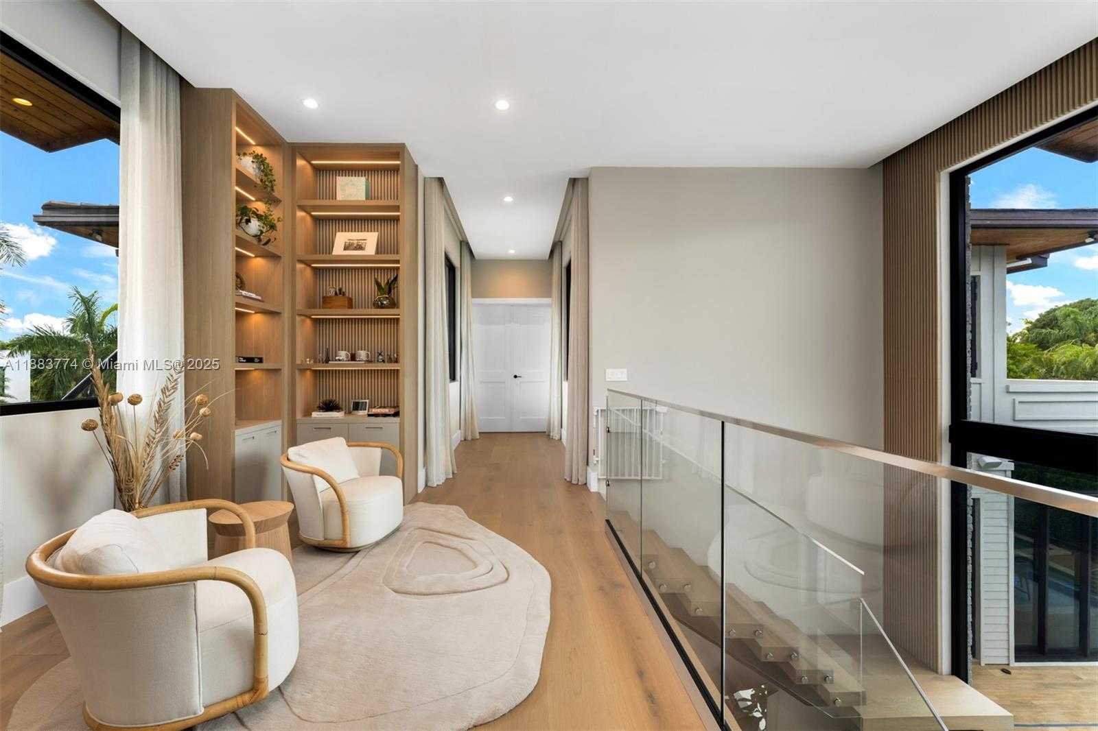 Small Image of 13120 OLD CUTLER RD, Pinecrest Number 24