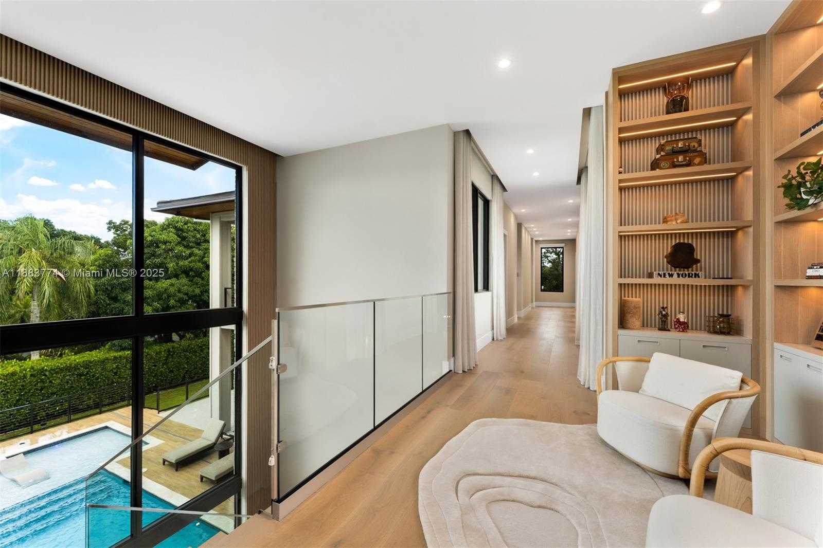 Small Image of 13120 OLD CUTLER RD, Pinecrest Number 34