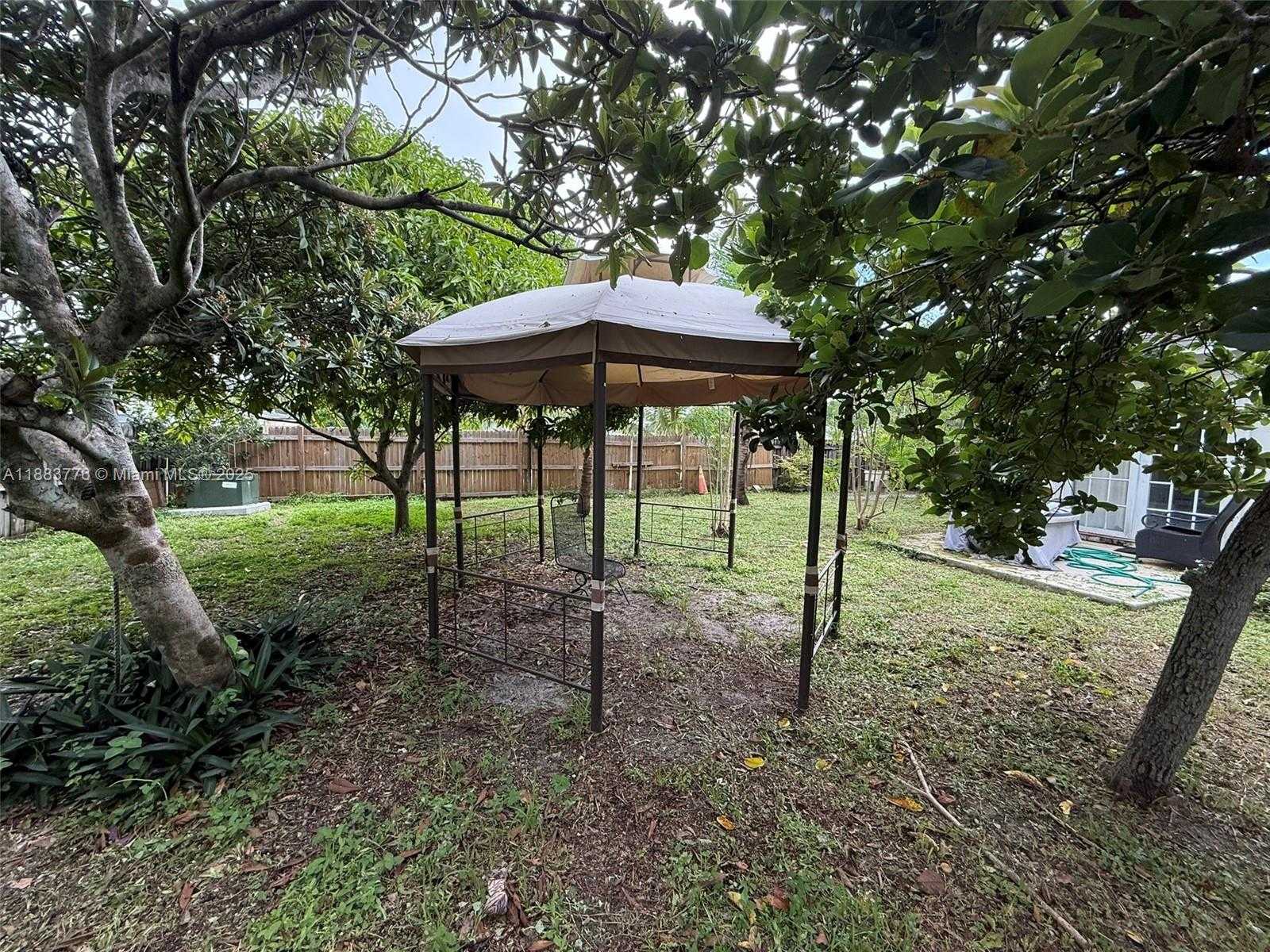 Small Image of 3611 SOUTH WEST 36TH ST, West Park Number 44