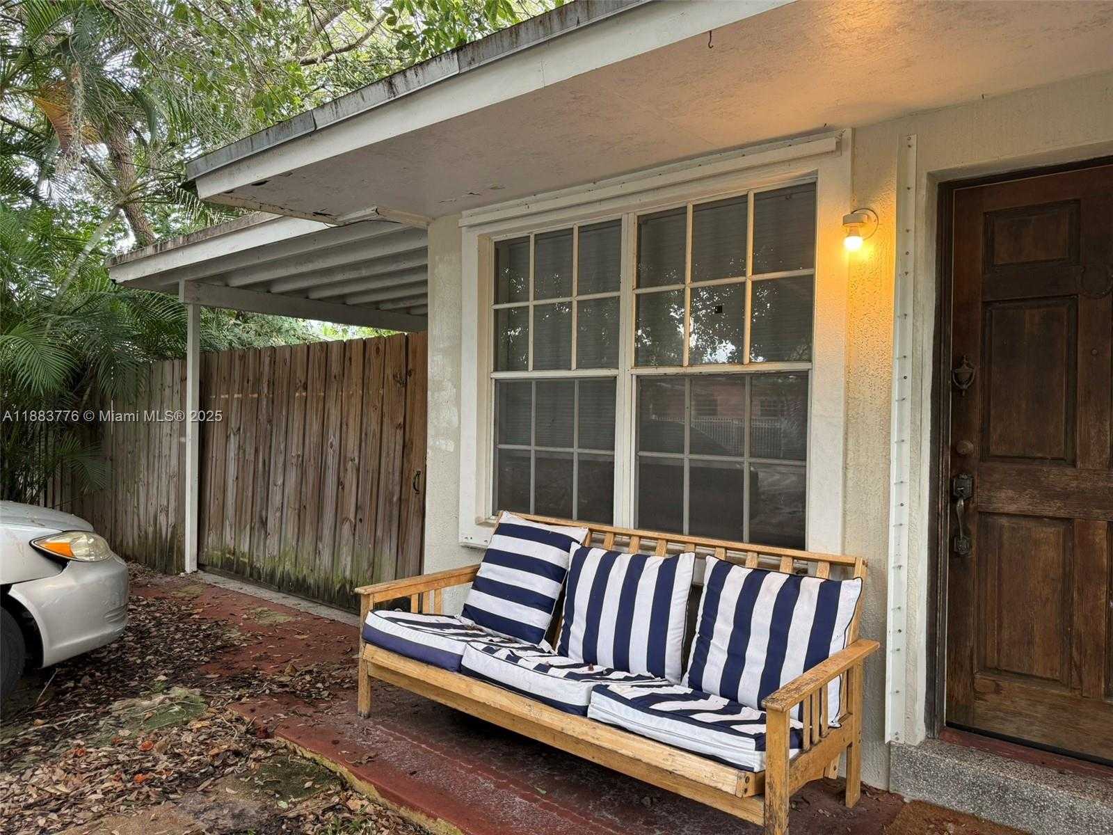 Small Image of 3611 SOUTH WEST 36TH ST, West Park Number 9