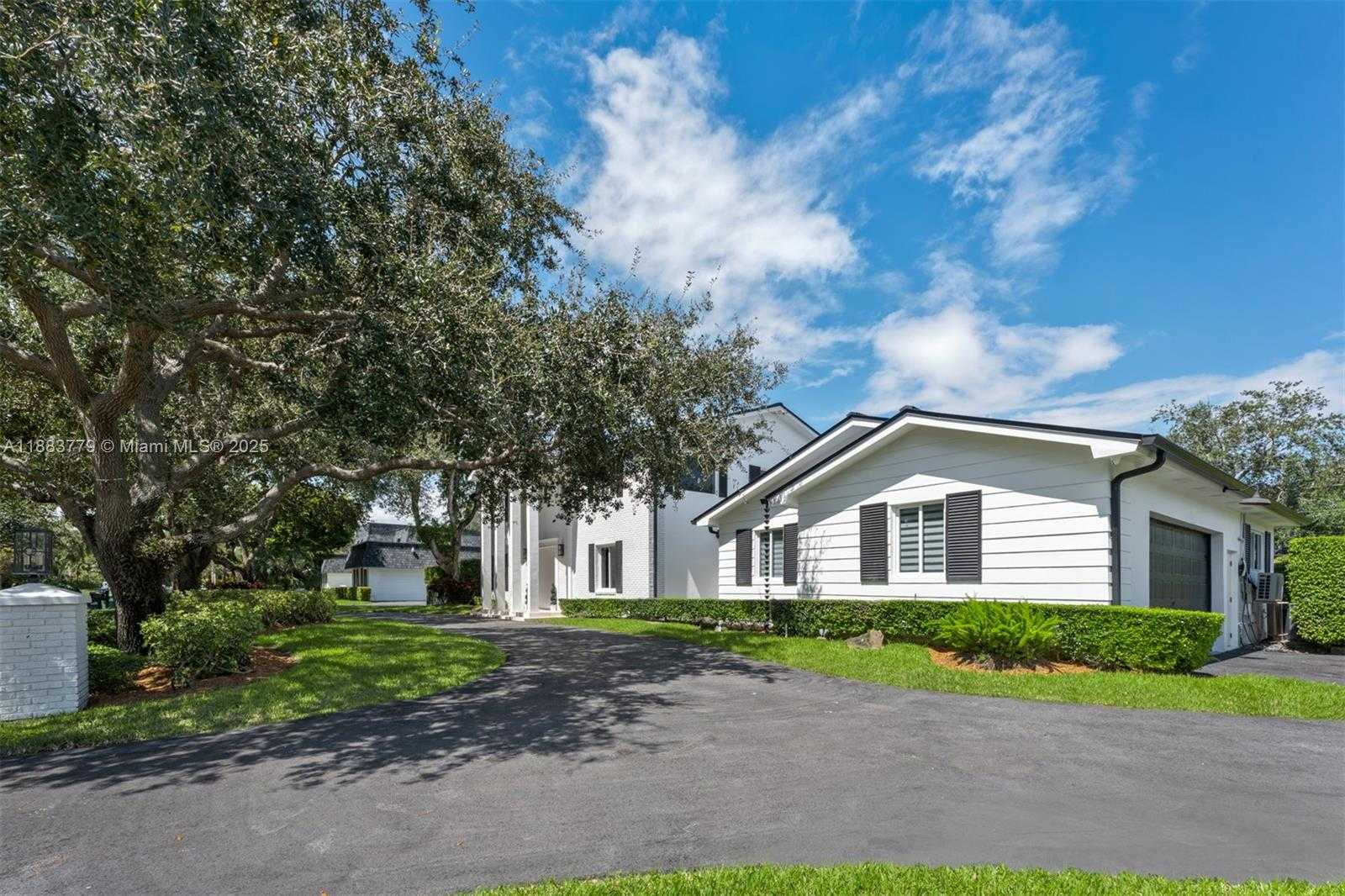 Small Image of 7425 SOUTH WEST 115TH ST, Pinecrest Number 37