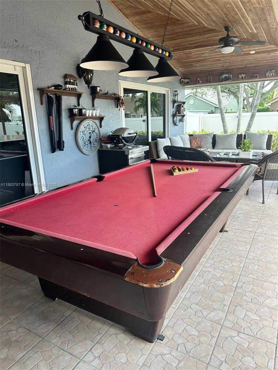 Small Image of 12645 SOUTH WEST 9TH PL, Davie Number 19