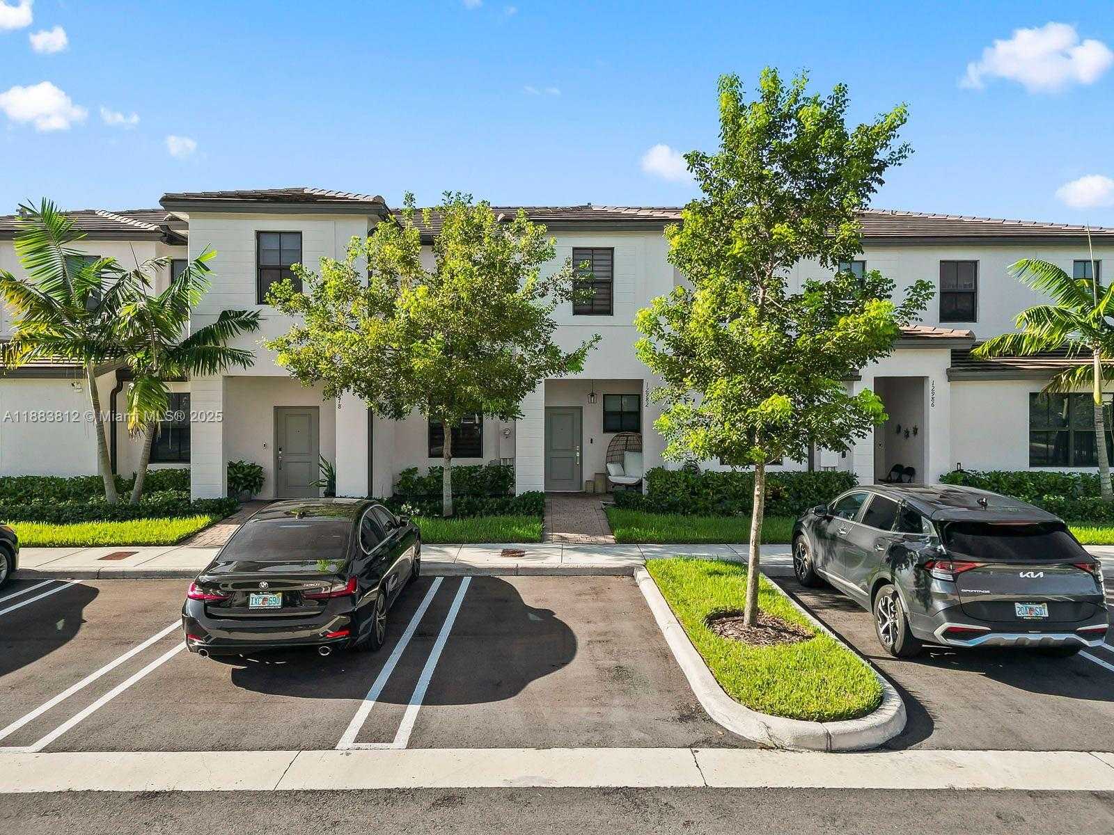 Small Image of 12982 SOUTH WEST 232ND LN, Homestead Number 25