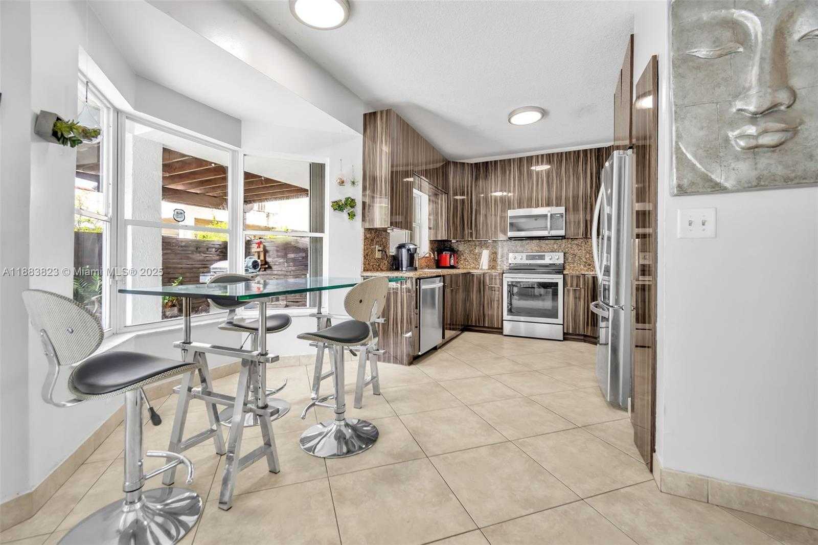 Small Image of 18868 NORTH WEST 83RD PL, Hialeah Number 13