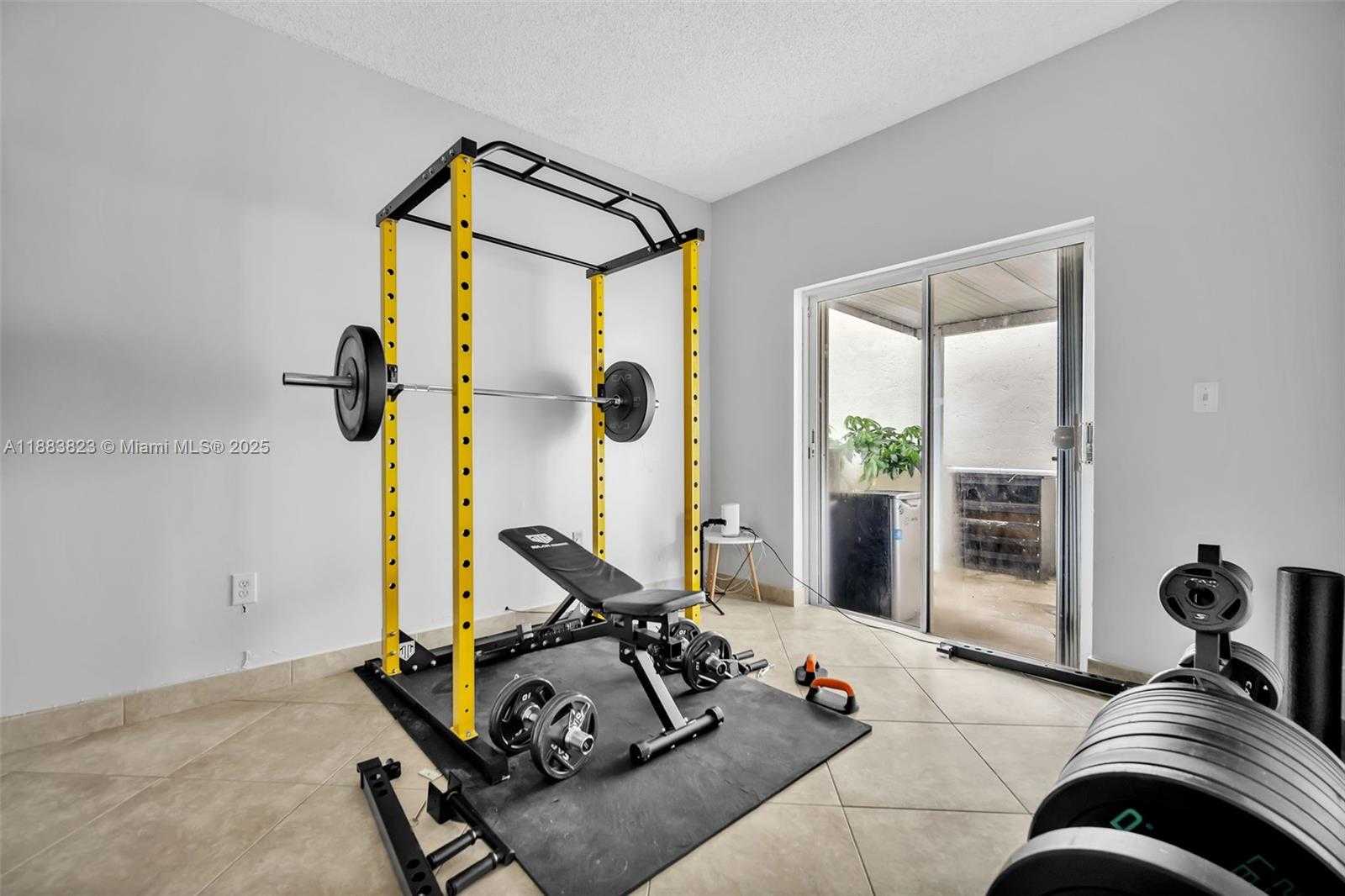 Small Image of 18868 NORTH WEST 83RD PL, Hialeah Number 17