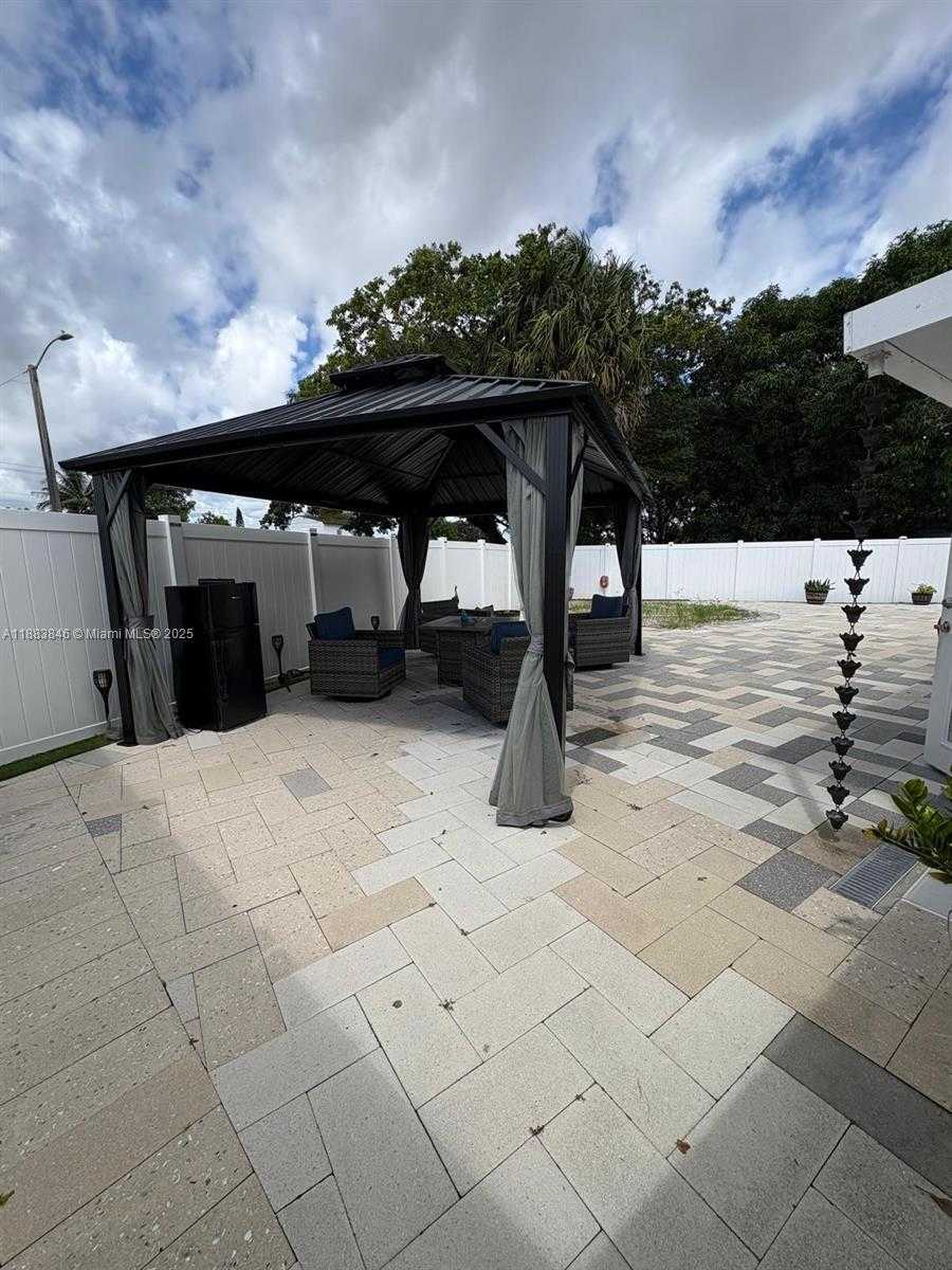 Small Image of 3361 NORTH WEST 207TH ST, Miami Gardens Number 21
