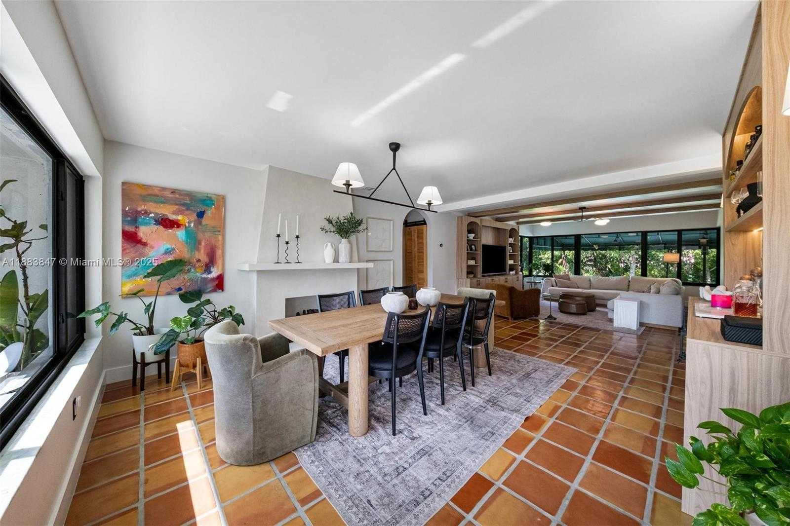 Small Image of 13710 NORTH EAST 1ST AVE, Miami Number 15