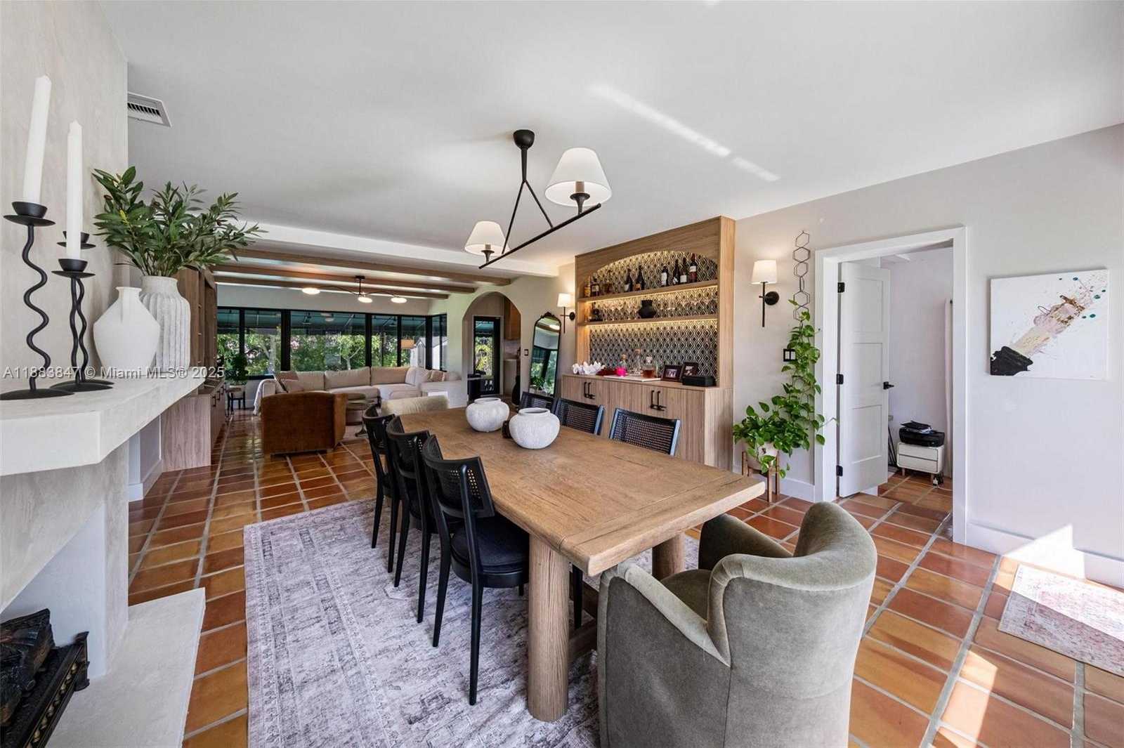 Small Image of 13710 NORTH EAST 1ST AVE, Miami Number 16