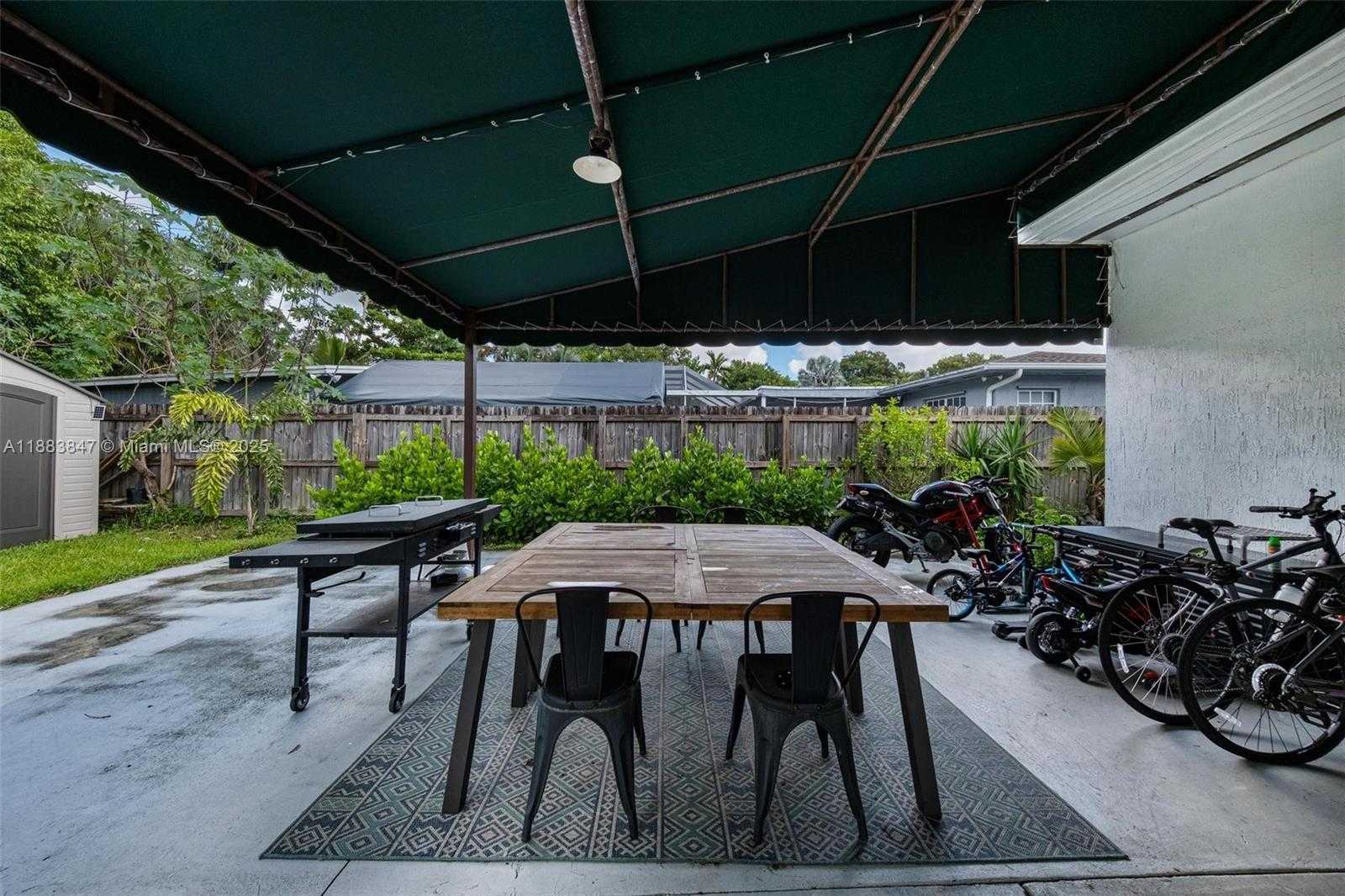 Small Image of 13710 NORTH EAST 1ST AVE, Miami Number 34