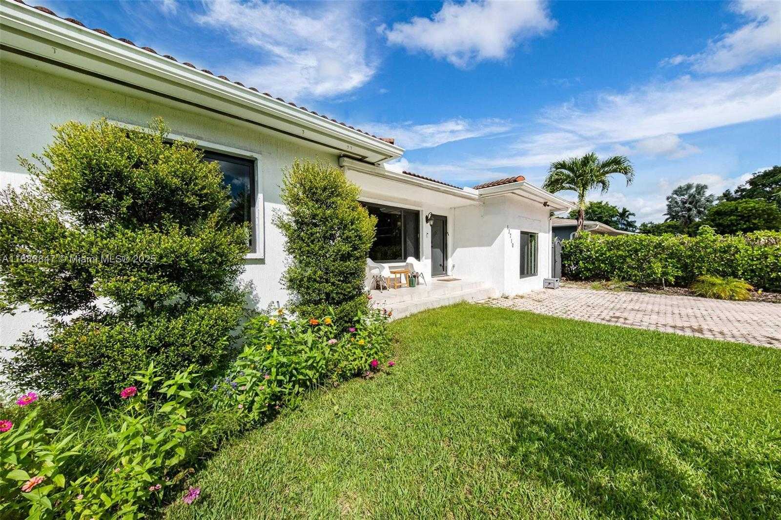 Small Image of 13710 NORTH EAST 1ST AVE, Miami Number 4
