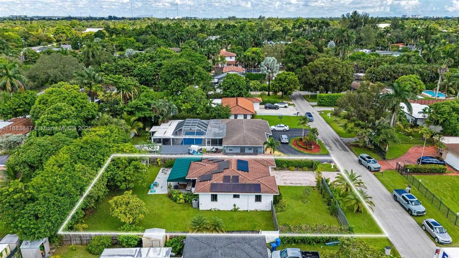 Small Image of 13710 NORTH EAST 1ST AVE, Miami Number 41