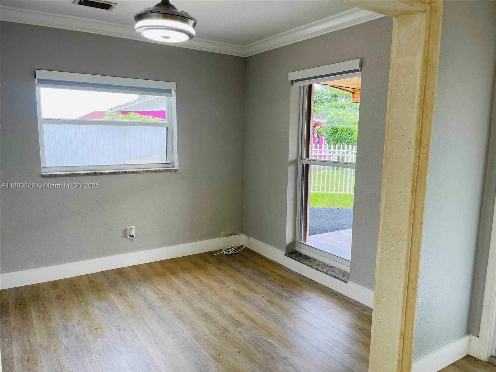 Small Image of 20400 NORTH WEST 40TH CT, Miami Gardens Number 27