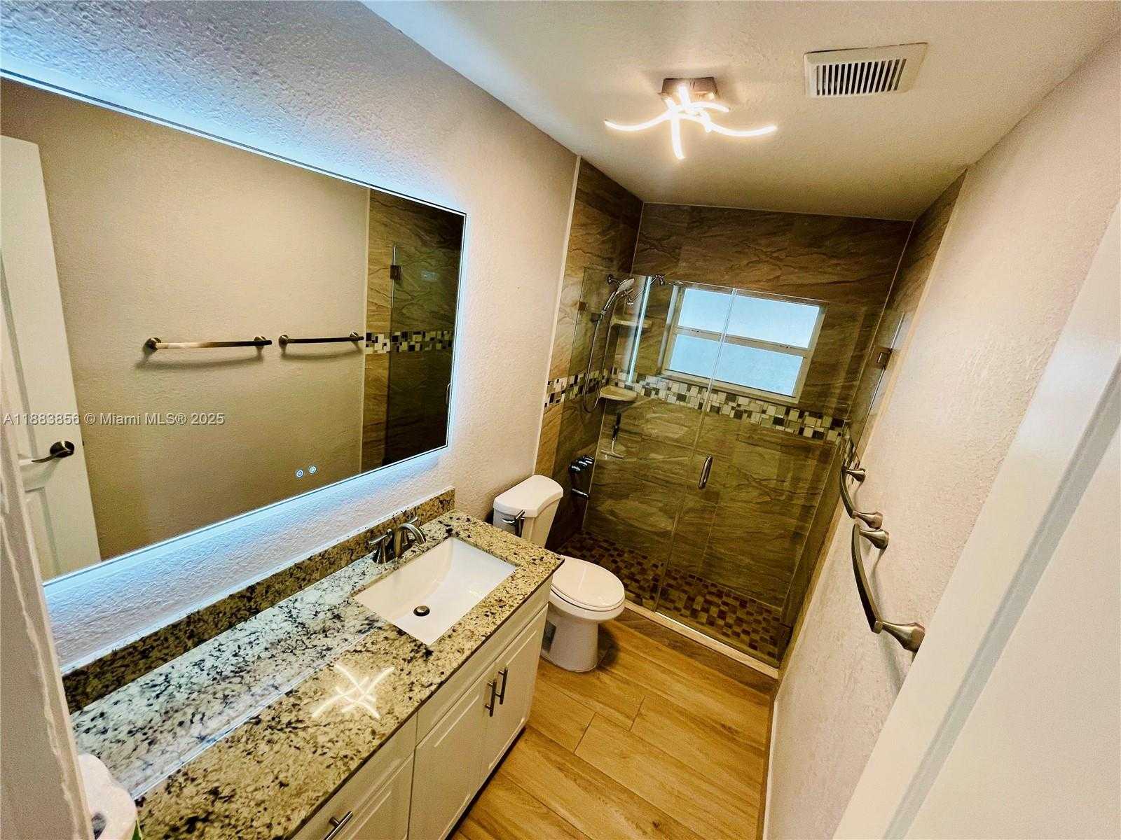 Small Image of 20400 NORTH WEST 40TH CT, Miami Gardens Number 48