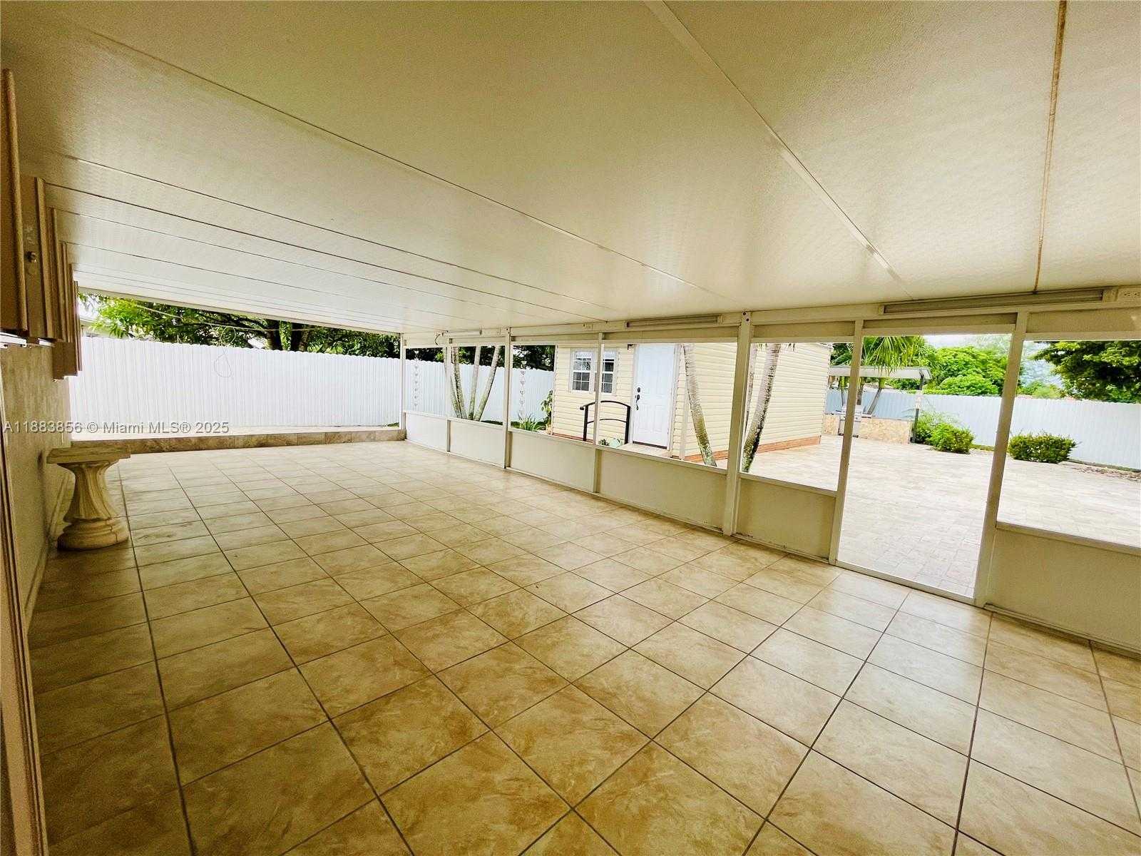 Small Image of 20400 NORTH WEST 40TH CT, Miami Gardens Number 65
