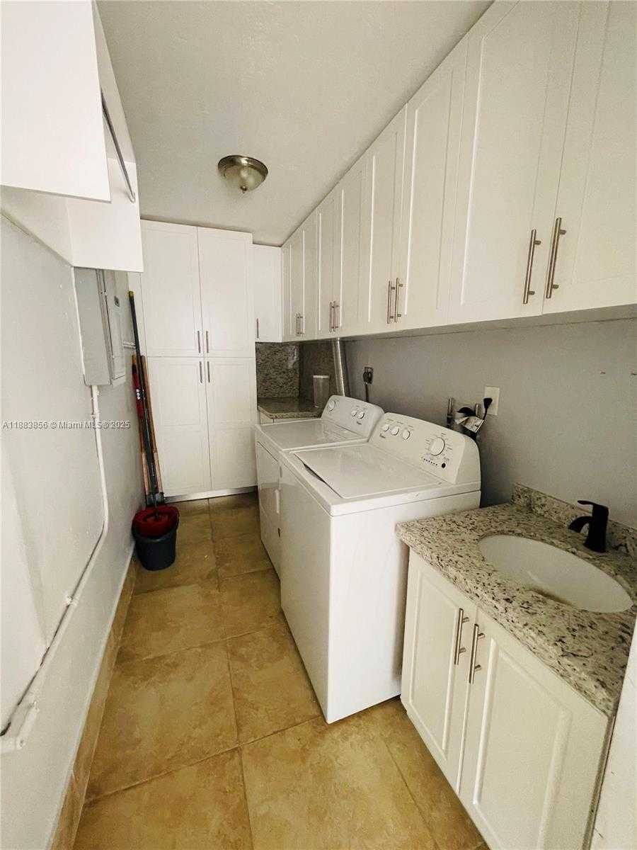 Small Image of 20400 NORTH WEST 40TH CT, Miami Gardens Number 67