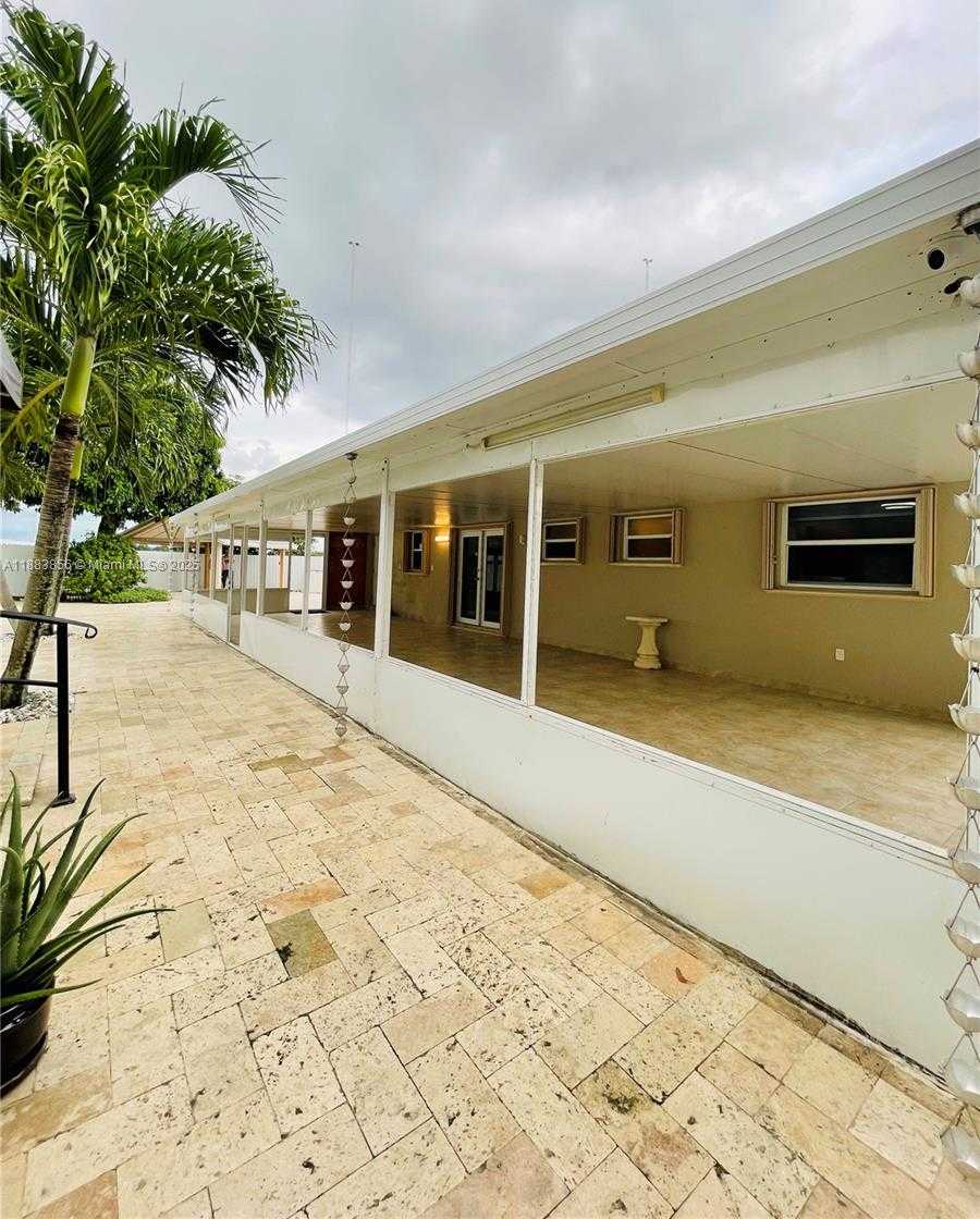 Small Image of 20400 NORTH WEST 40TH CT, Miami Gardens Number 72