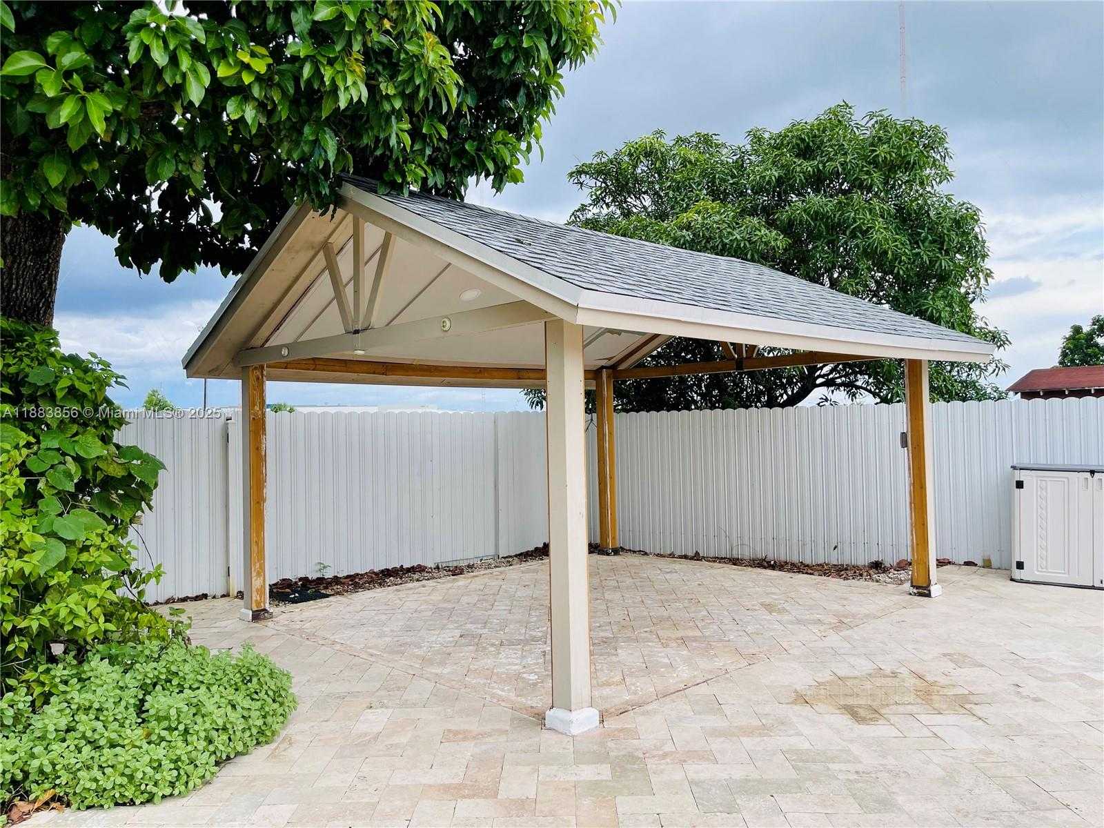 Small Image of 20400 NORTH WEST 40TH CT, Miami Gardens Number 86