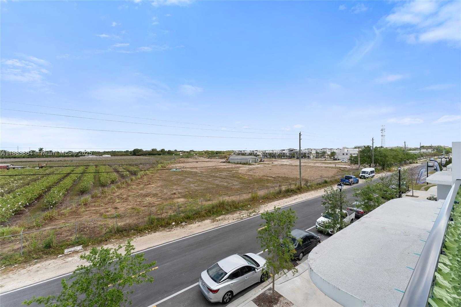Small Image of 14590 SOUTH WEST 260TH ST, Homestead Number 21