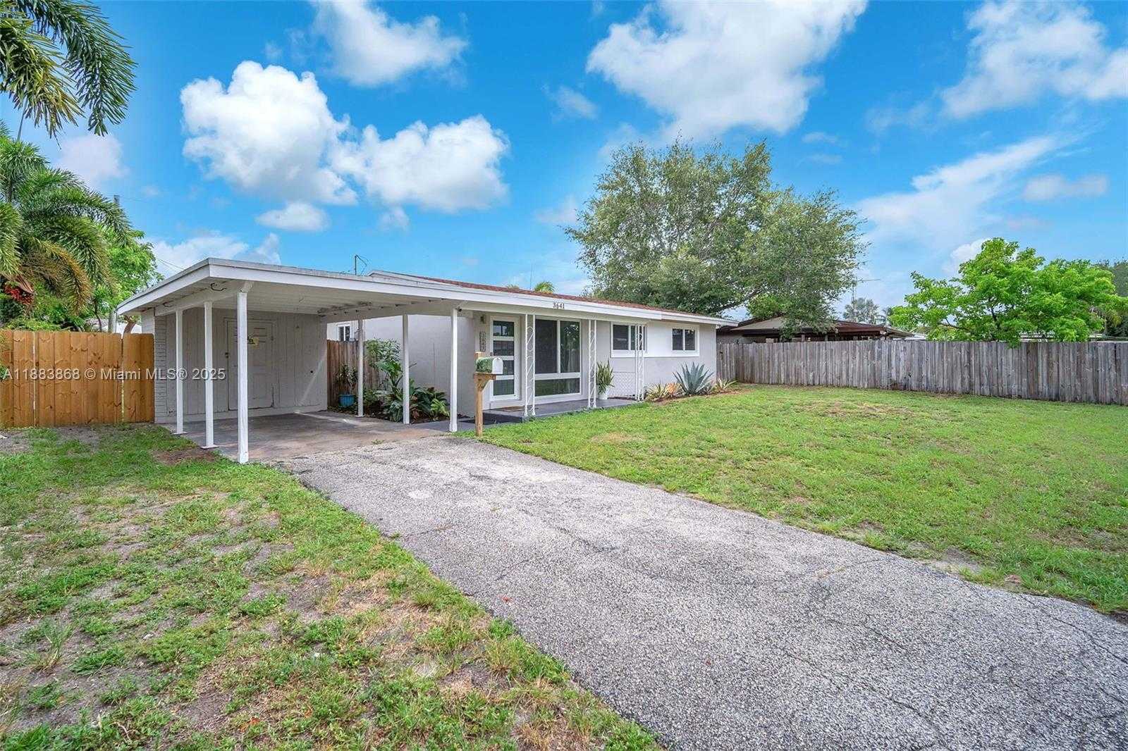 Small Image of 3641 SOUTH WEST 23RD CT, Fort Lauderdale Number 2