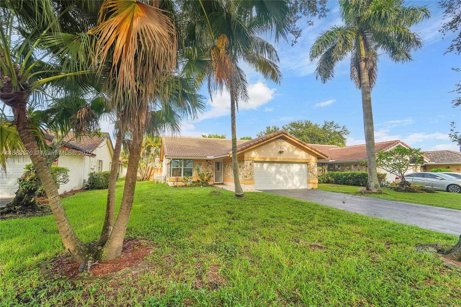 Small Image of 2928 NORTH WEST 94TH AVE, Coral Springs Number 1