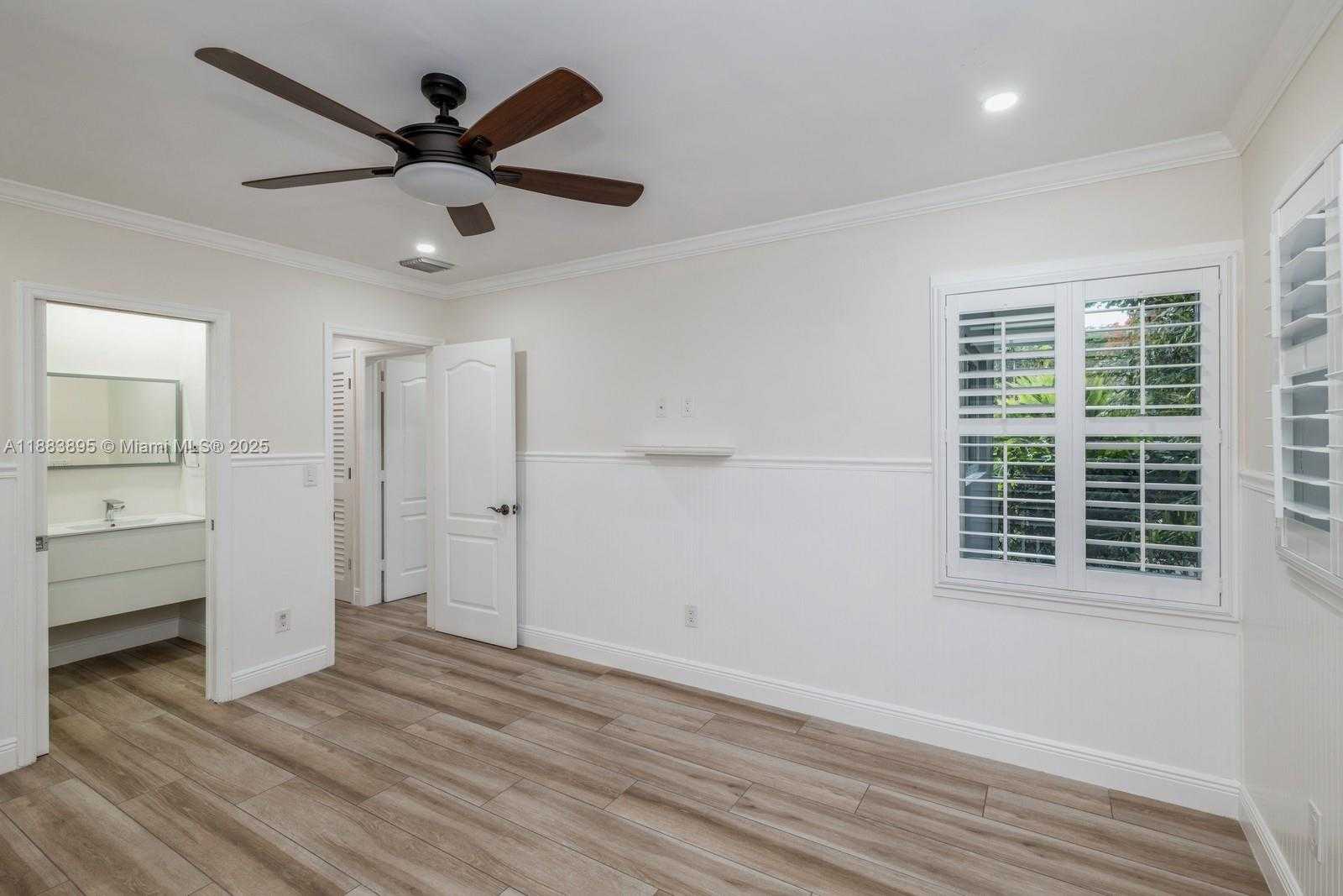 Small Image of 10300 SOUTH WEST 59TH AVE, Pinecrest Number 16