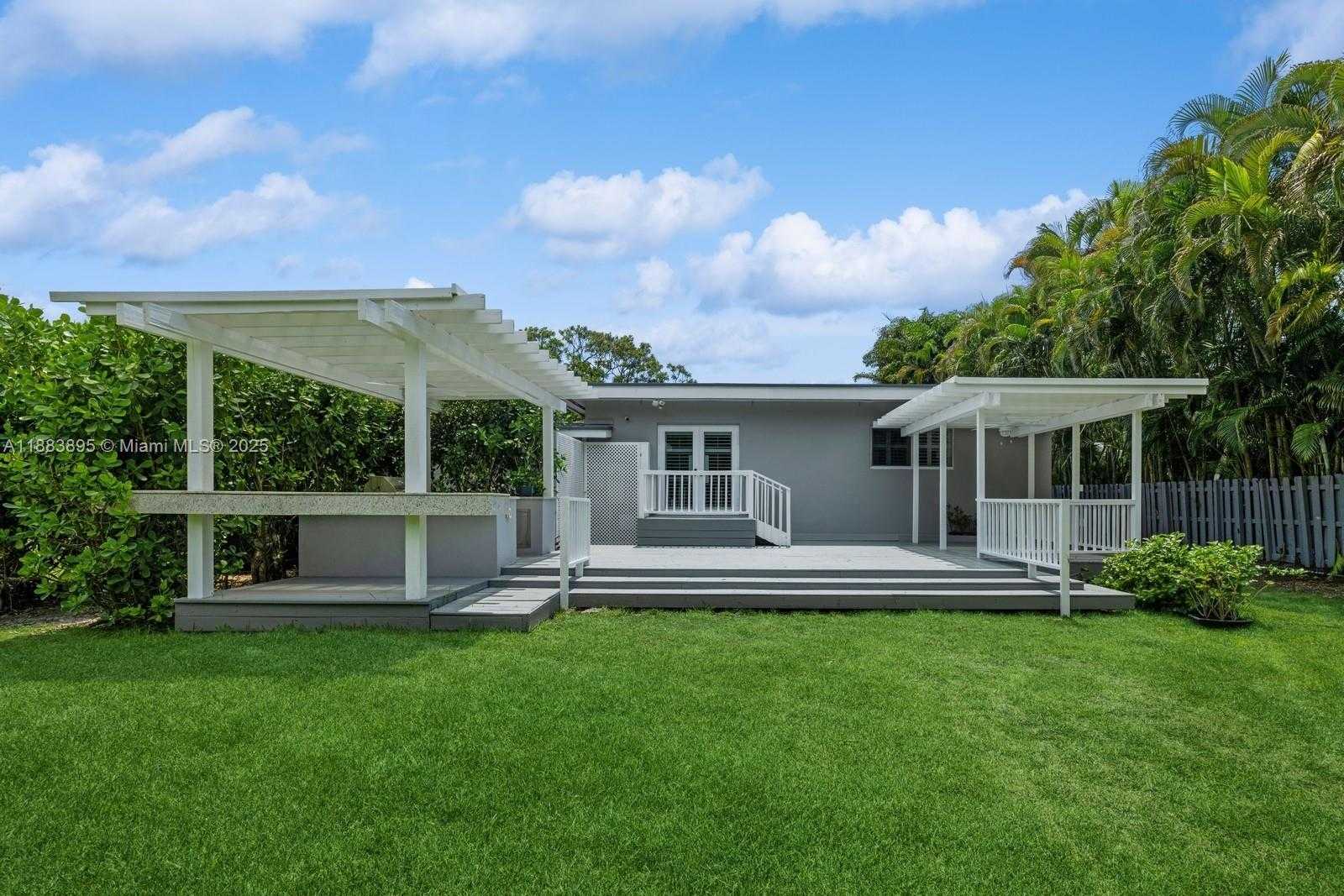 Small Image of 10300 SOUTH WEST 59TH AVE, Pinecrest Number 30