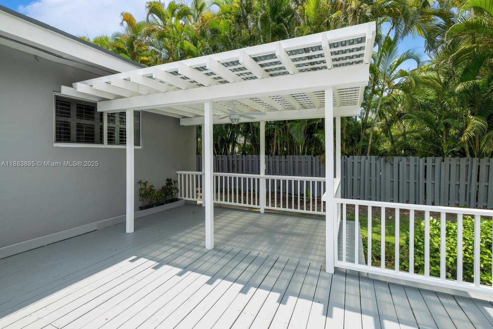 Small Image of 10300 SOUTH WEST 59TH AVE, Pinecrest Number 32