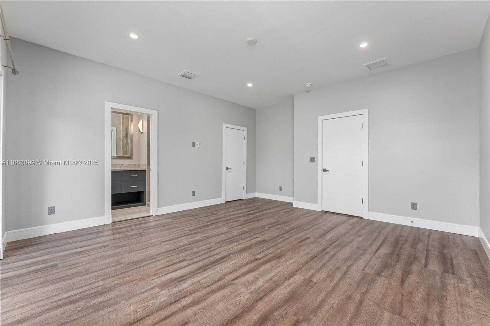 Small Image of 2431 NORTH EAST 20TH AVE, Lighthouse Point Number 24