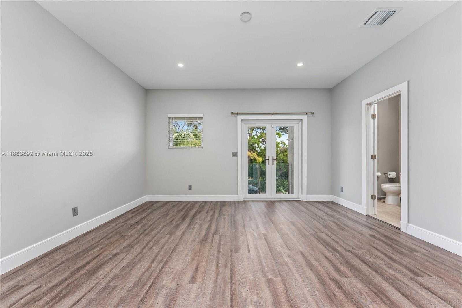 Small Image of 2431 NORTH EAST 20TH AVE, Lighthouse Point Number 25