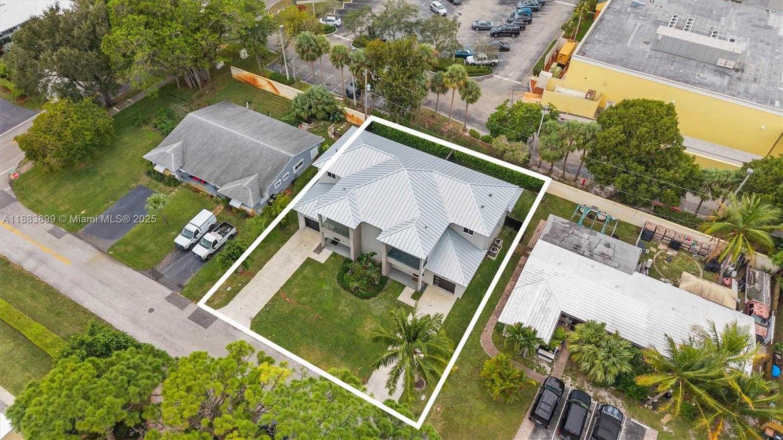 Small Image of 2431 NORTH EAST 20TH AVE, Lighthouse Point Number 42