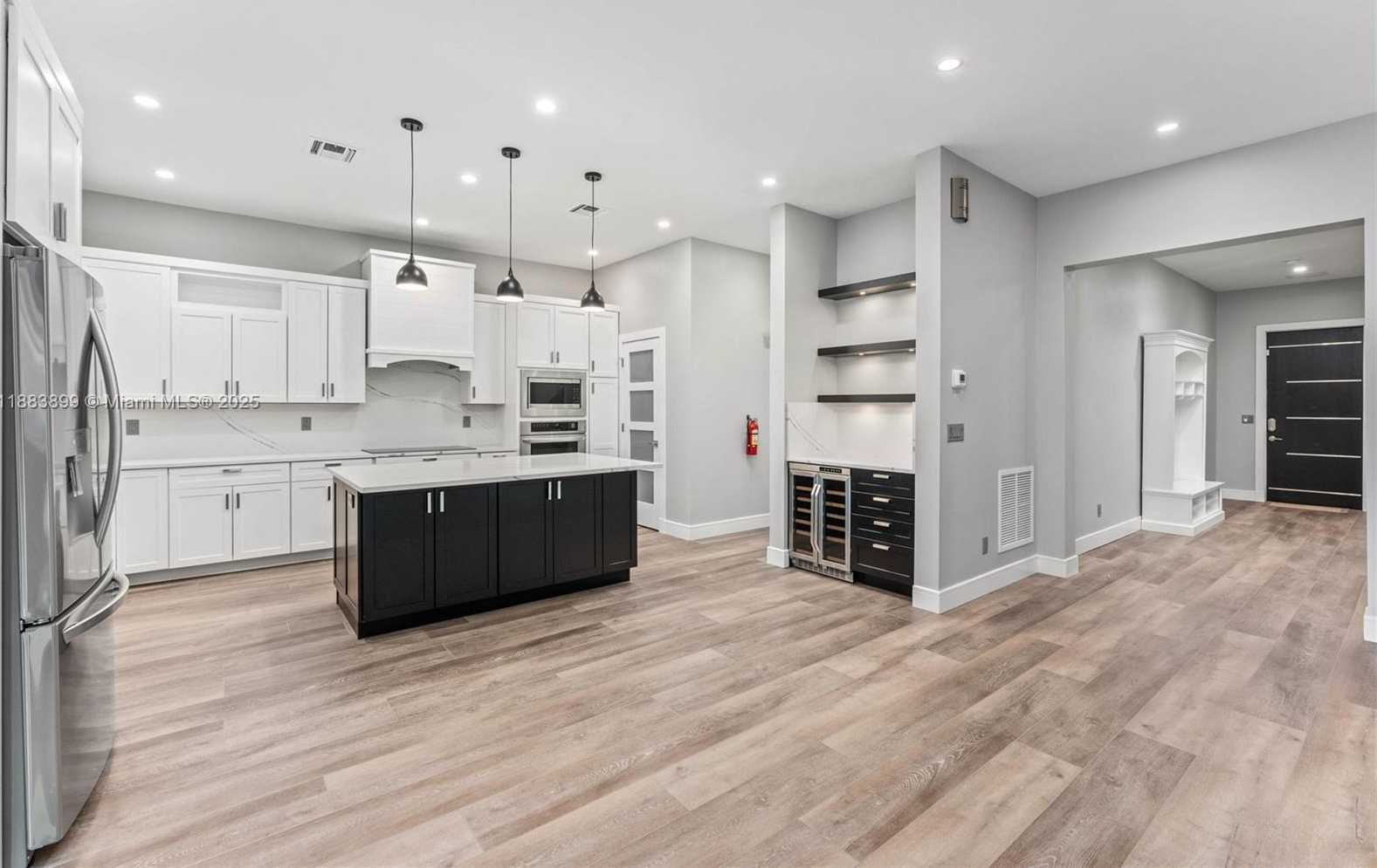 Small Image of 2431 NORTH EAST 20TH AVE, Lighthouse Point Number 5